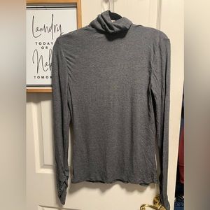 Fabletics Jess turtleneck gray size S/6 new with tags
